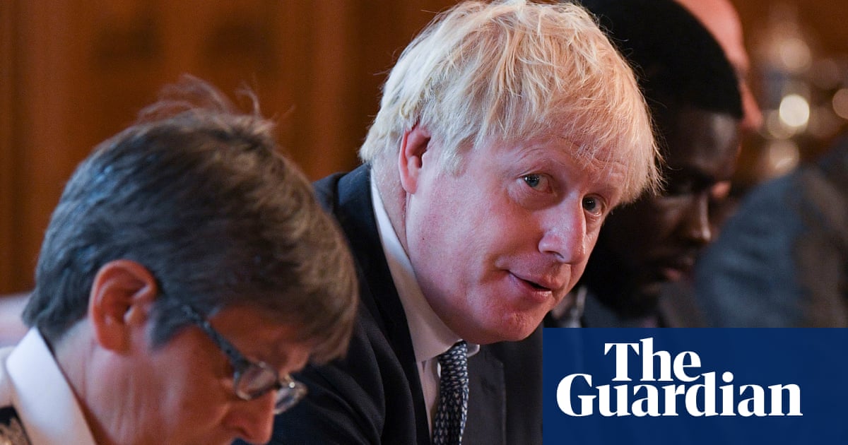 Boris Johnson accused of misleading public over police numbers