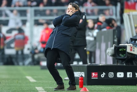 Niko Kovac watches on as Dortmund fell behind in the race for Champions League qualification.
