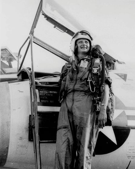 Jerrie Cobb beside her jet fighter in 1961.