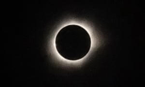 Gerhana Matahari Total di Ternate.