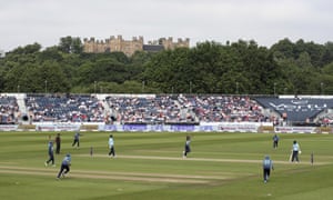 Sri Lanka’s Dushmantha Chameera (centre) celebrates the dismissal of England’s captain Eoin Morgan.
