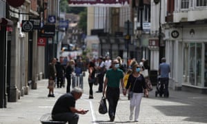 shoppers in winchester in masks