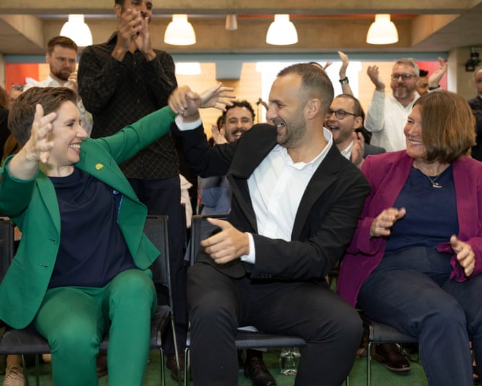 Green party’s new leader Zack Polanski rules out any Starmer pact and attacks ‘charlatan’ Farage