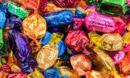 CHESTER, UK - JANUARY 28TH 2017: A close-up of the Nestle Quality Street chocolatesHM318Y CHESTER, UK - JANUARY 28TH 2017: A close-up of the Nestle Quality Street chocolates