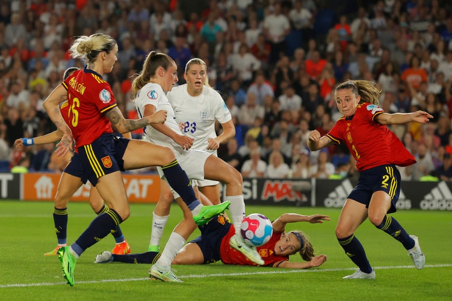 Stanway stunner fires England into semis after extra time win over Spain | Women's Euro 2022 3 Ella Toone fires home England’s equaliser from close range.