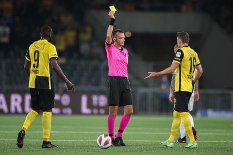 Irfan Peltjo, pictured here brandishing a yellow card during a match between Young Boys and SLovan Bratislava is tasked with maintaining order tonight