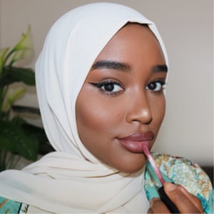 Blend your lipstick outwards from the centre.