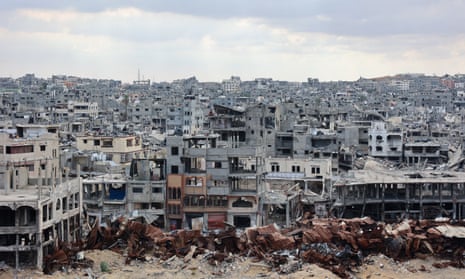 Israeli Airstrikes Intensify in Gaza City, Resulting in Significant Civilian Casualties