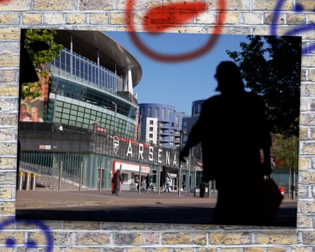 North London Divided: Arsenal’s Title Hopes and Spurs’ Relegation Battle Ignite Fan Anxiety North London Divided: Arsenal’s Title Hopes and Spurs’ Relegation Battle Ignite Fan Anxiety