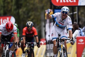 Kristoff celebrates as he crosses the finish line.