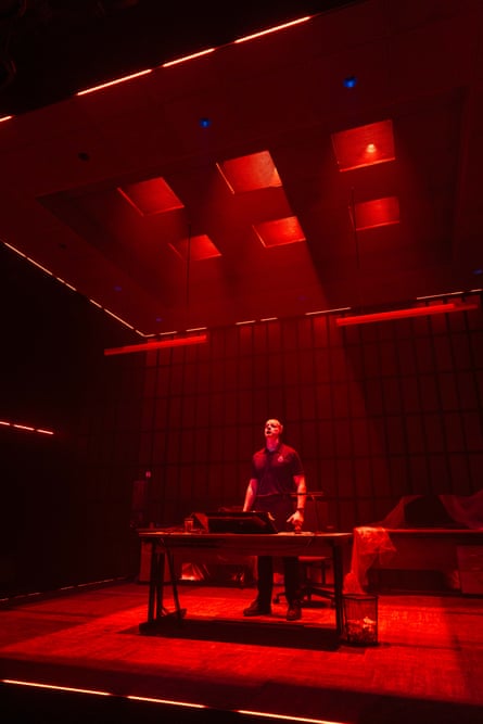 Russell Tovey in The Guilty.