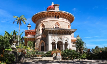 Monserrate Palace, a Moorish Revival villa.