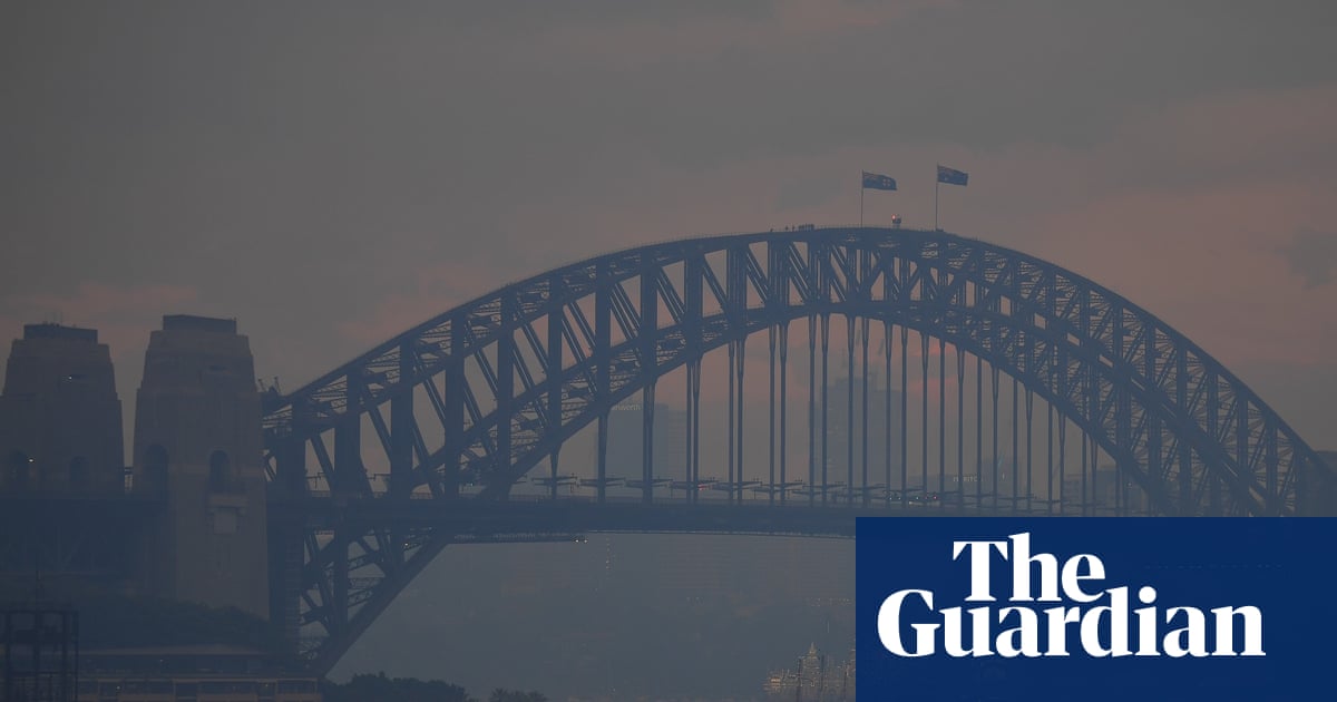 Millions of Australians at risk from rising sea levels and heat deaths to soar, national climate risk assessment report warns