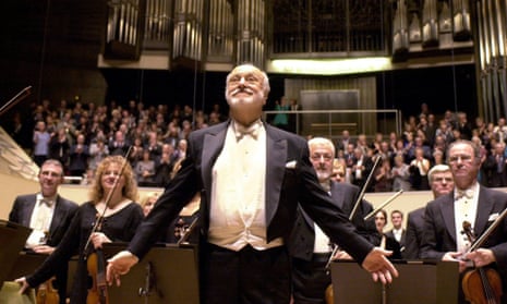 Kurt Masur conducting the London Philharmonic Orchestra at a concert in the Gewandhaus, Leipzig, in 2010.