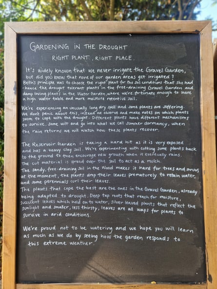 A board at the gardens with information about dry gardening
