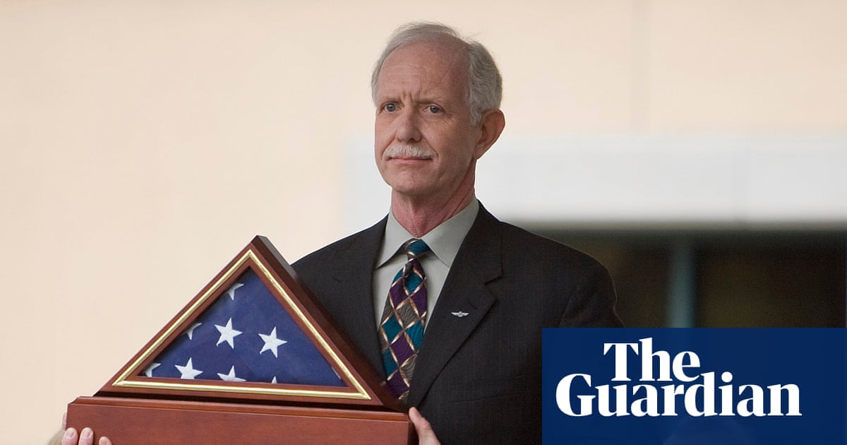 Pilot known for ‘Miracle on the Hudson’ river plane landing reveals Alzheimer’s diagnosis