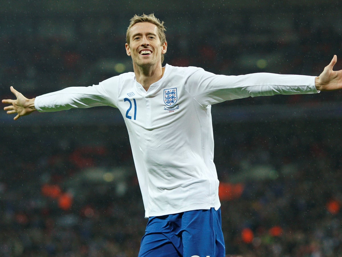 Peter Crouch The Affable Beanpole Who Won Over Fans Everywhere Paul Wilson Football The Guardian