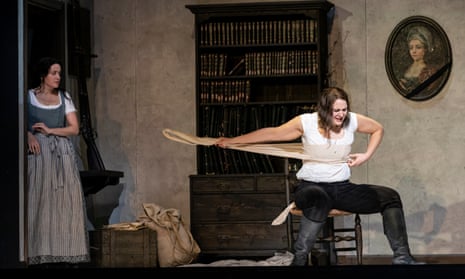 Marzelline (Amanda Forsythe) and Leonore (Lise Davidsen) in Fidelio at the Royal Opera House. 