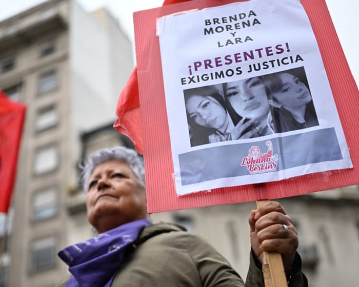 ‘Saying yes puts you in their debt’: narco gangs profit from Argentinian austerity
