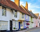 UK house prices flatline as rising mortgage costs weigh on market