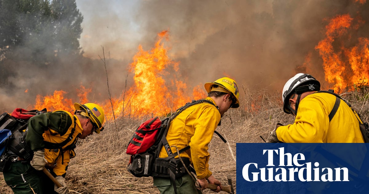 Firefighting departments close in some US states amid lack of volunteers