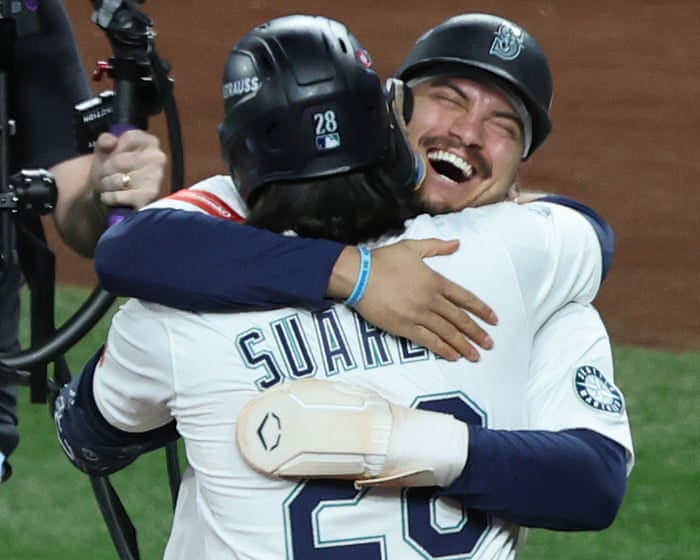Eugenio Suárez slam puts Seattle Mariners one win from first World Series