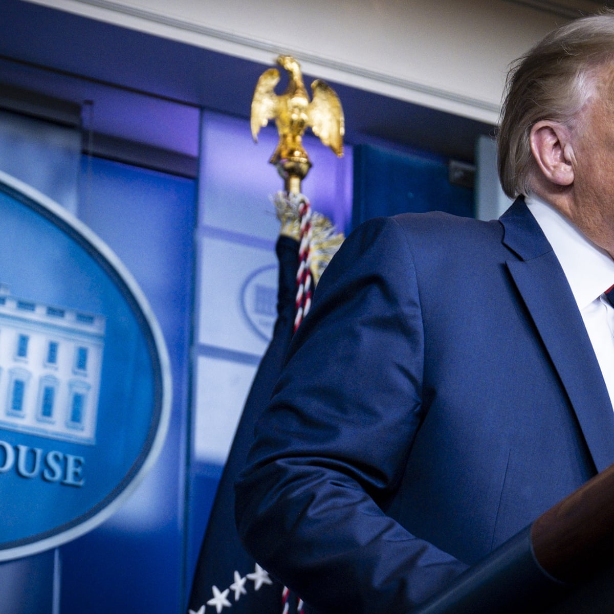 Coronavirus Trump Authorizes Plasma Treatment Amid Attacks On Fda World News The Guardian