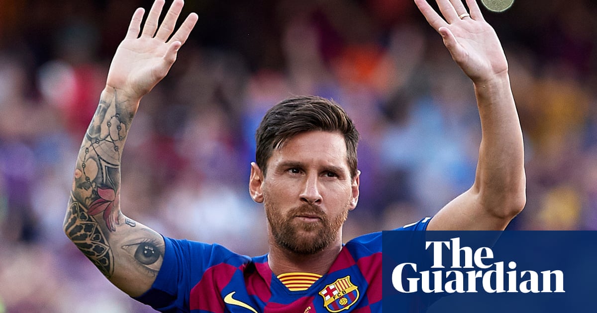 Lionel Messi leaving Barcelona after 'obstacles' thwart contract renewal