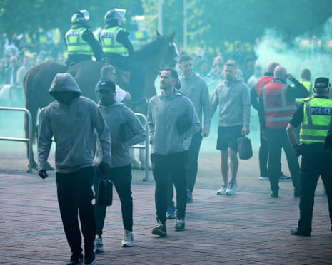 Hearts players arrive at Celtic Park