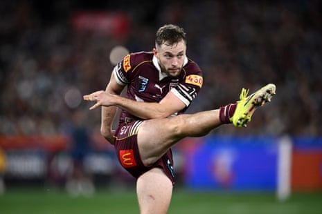 Sam Walker converts the try.