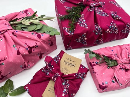 Pink Christmas furoshiki