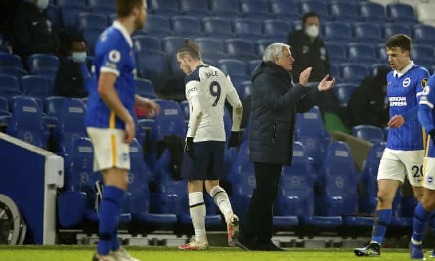 Tottenham’s Gareth Bale walks past the club’s manager, José Mourinho, after being substituted just after the hour.