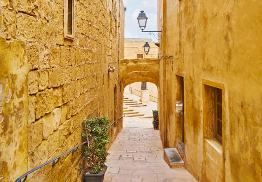 Las estrechas calles de Rabat, la capital de Gozo.