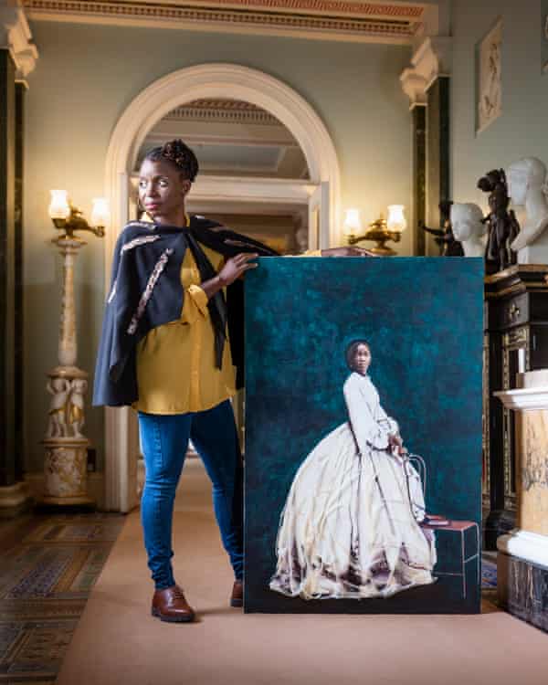 Hannah Uzor with her portrait of Sarah Forbes Bonetta.