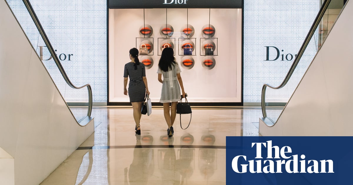 Di Balik Megahnya Mal Mal Jakarta Yang Ber Ac Cities The Guardian