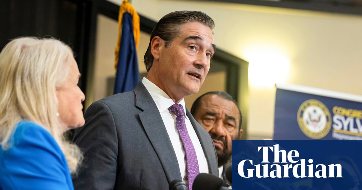 Texas prosecutor considering felony charges for ICE agent who ran over man