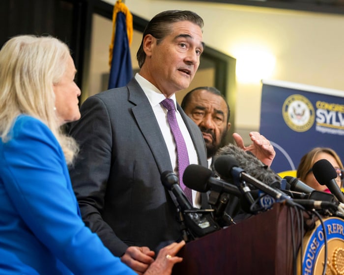 Texas prosecutor considering felony charges for ICE agent who ran over man