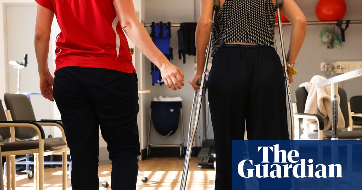 Physiotherapy care in decline because of poor NHS facilities, poll shows