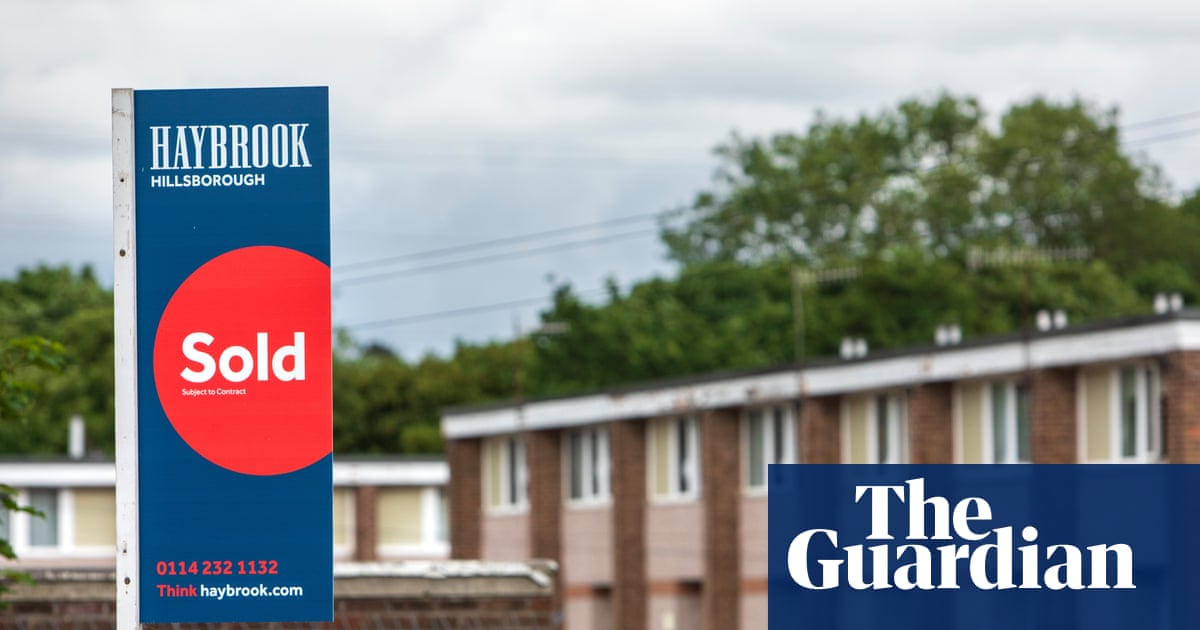 Right to buy in England fuelled housing crisis and cost taxpayers 200bn'