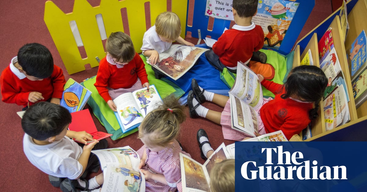 Department of Education criticised for secretly sharing children's data