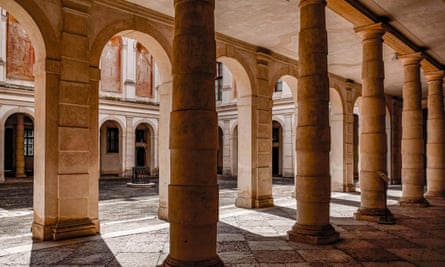 The courtyard of Villa Pisani is the jewel in Brenta’s crown.