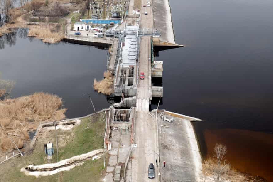 The damaged Irpin dam.