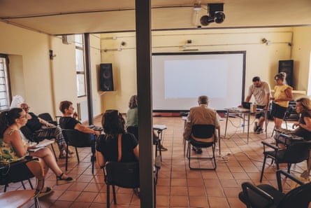 Volunteers from Somosierra gather to plan for the eclipse