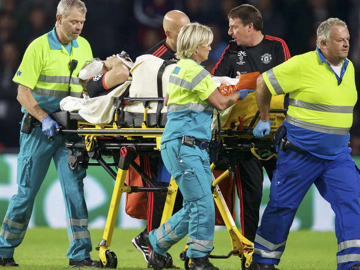 photo Luke Shaw Injury Photos luke shaw injury how long will
