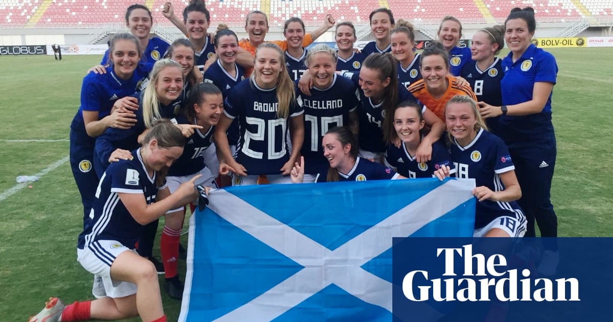 Scotland qualify for Women's World Cup for first time as England win 6