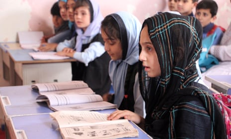 Afghanistan: The only country that bans girls' education - Geneva Solutions