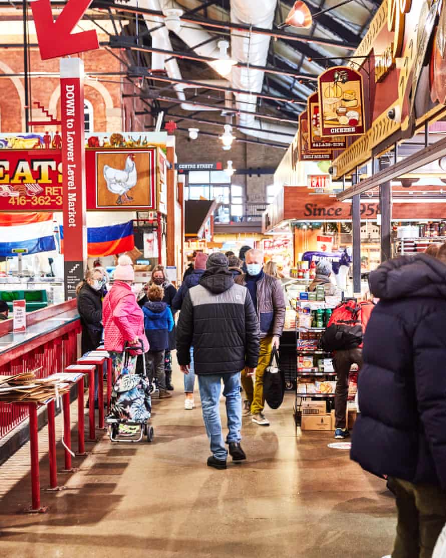 From eggs benedict to the ultimate bacon roll: Toronto’s best places to eat | Welcome to Ontario, Canada 6 St Lawrence Market, Toronto.