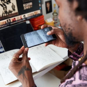 Copyright Laura Lewis Q4A5234 Guardian Akin