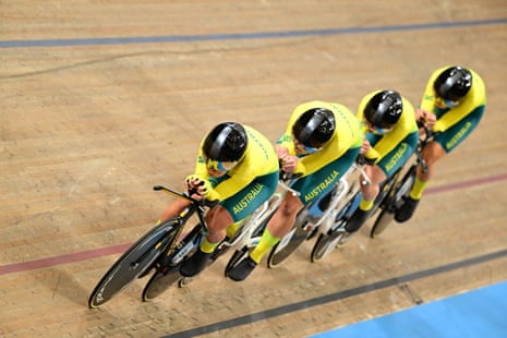 Team Australia ride to victory during the women