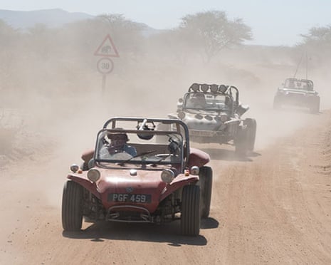 dune buggies dusty road